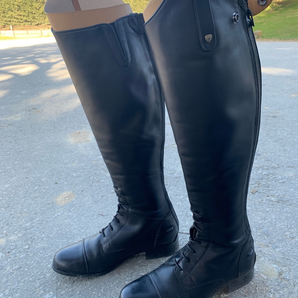 Like new Ariat riding boots